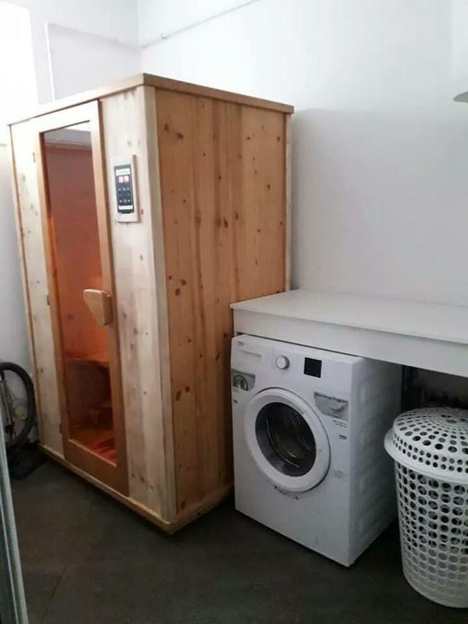 Appartement Viola Apartman With Infra Sauna à Szeged Extérieur photo